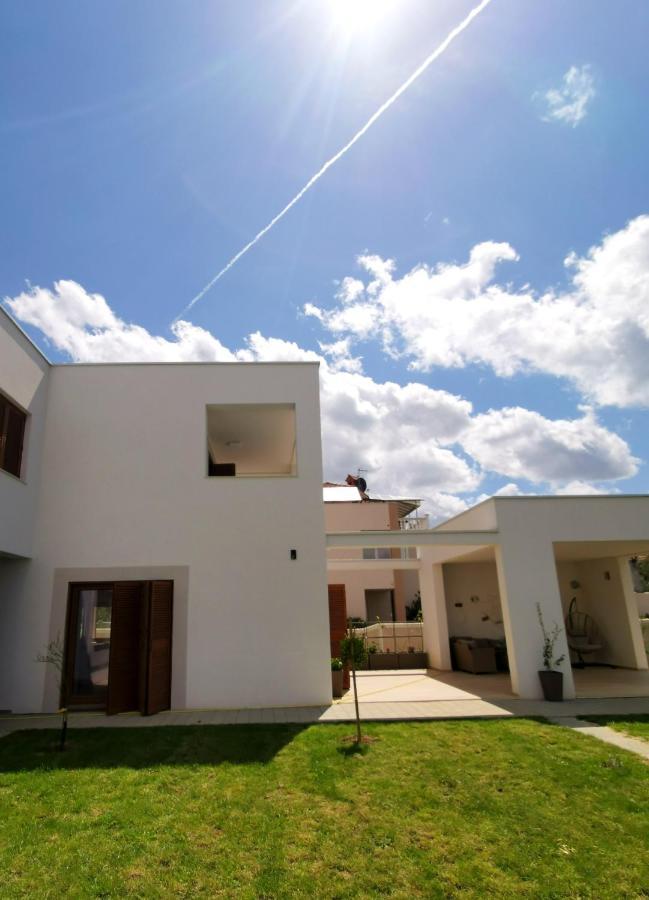 Apartments Leticia ヴーシ エクステリア 写真