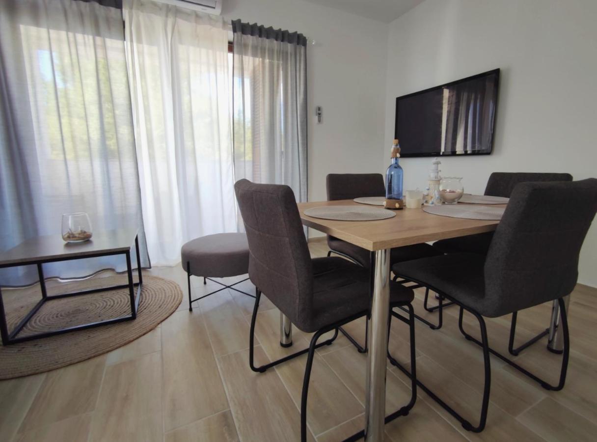 Apartments Leticia ヴーシ エクステリア 写真