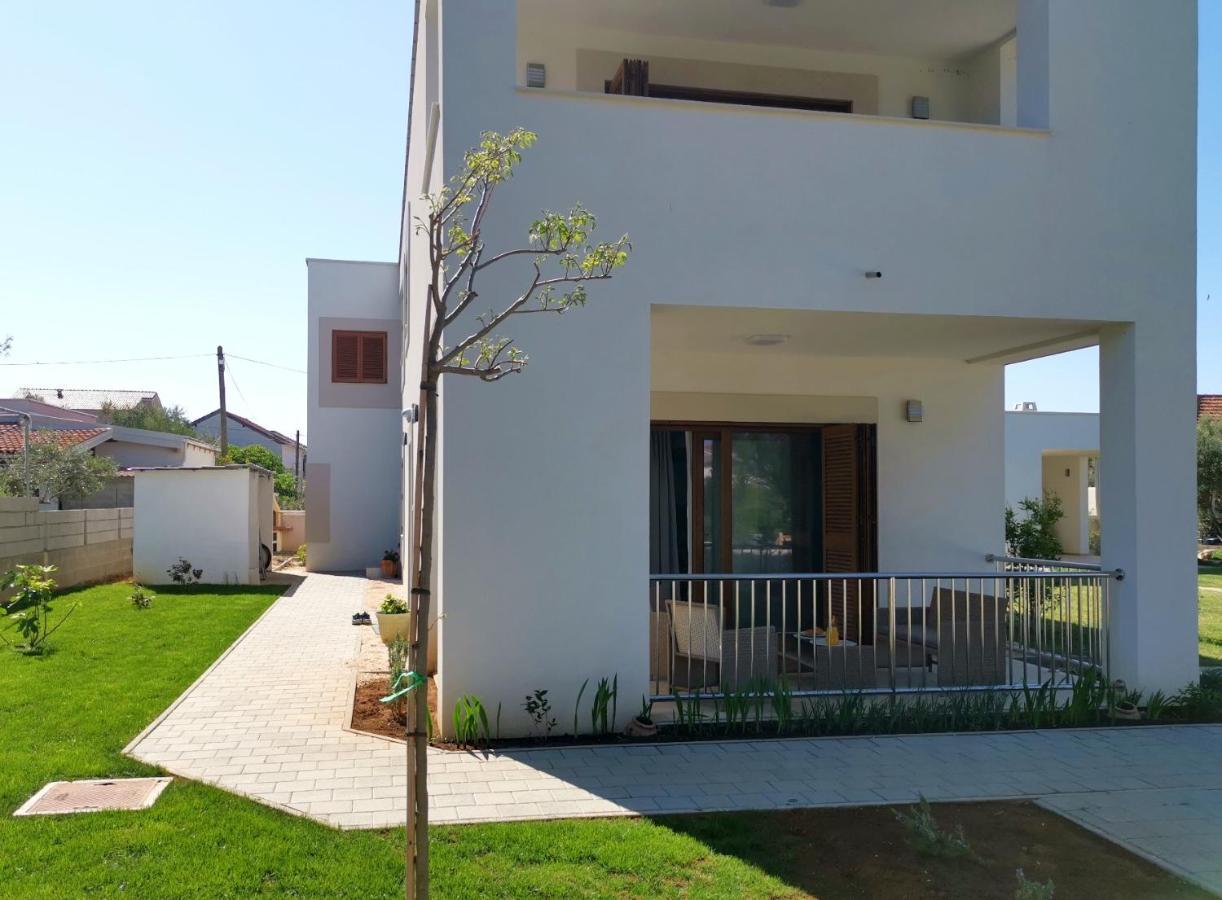 Apartments Leticia ヴーシ エクステリア 写真