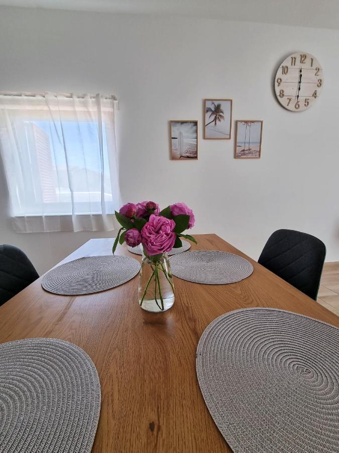 Apartments Leticia ヴーシ エクステリア 写真