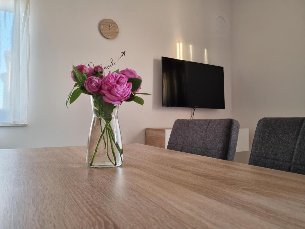 Apartments Leticia ヴーシ エクステリア 写真