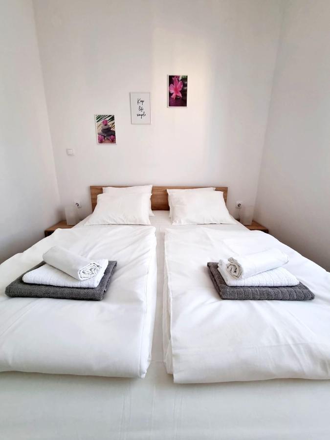 Apartments Leticia ヴーシ エクステリア 写真